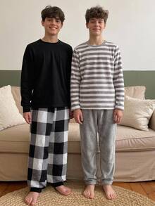 SHEIN 2件組男童居家服，長褲與長袖上衣，加厚法蘭絨條紋，休閒簡約居家服套裝，適合秋冬 - 灰色 - 查看 3