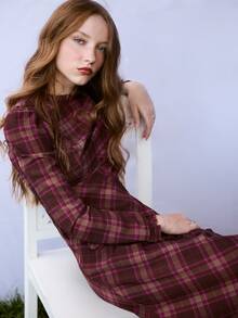 Nöista Burgundy Plaid Fitted Dress. Romantic Style, Dates, Dinners, Holiday Events, Fall Winter. - Red Violet - View 2