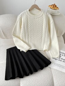 SHEIN Tween女孩秋冬休閒優雅復古學院風米色套頭提花針織毛衣與百褶裙兩件套，年輕時尚開學穿搭，秋冬街頭日常穿著 - 黑與白 - 查看 3