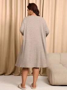 Elaquor Bộ 2 món váy và áo cardigan màu trơn phong cách thường ngày cho nữ size lớn - Màu be - Xem 2