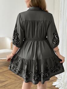 Comfylo Đầm nữ size lớn họa tiết paisley, tay lỡ 3/4, cài nút đơn, gấu bèo nhún - Nhiều màu - Xem 2