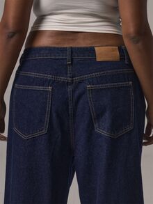 MUSERA Celana Capri Denim Biru Pinggang Sedang Potongan Lurus dengan Lipatan di Bagian Bawah Kasual Keren Dasar Musim Gugur Musim Dingin - Biru - View 6