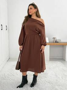 SHEIN Essnce Plus Size Minimalist Versatile Asymmetrical Shoulder Pleated Dress For Vacation - Brown - View 4