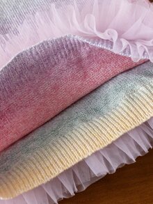 SHEIN كنزة صوفية للبنات من عمر 4-7 سنوات بألوان عقدة الفراشة متدرجة، ياقة دائرية، حافة شبكية منفوشة، تصميم حالم بأكتاف منسدلة وقصة فضفاضة - متعدد الألوان - مشاهدة 7