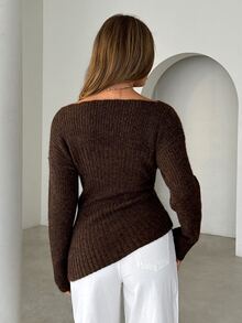 Siren Gaze كنزة نسائية بلون موحد بأكمام طويلة وكتف منخفض بقصة ضيقة كاجوال - بني - مشاهدة 5