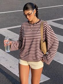 SHEIN تي شيرت فتيات مراهقات وردي وبني مخطط بياقة دائرية وأكمام طويلة لفصل الخريف، ملابس العودة إلى المدرسة - متعدد الألوان - مشاهدة 3