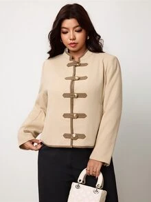 Enliva Jaket Lengan Panjang Ukuran Besar Bergaya Vintage dengan Kantong Kancing Katak - Aprikot - View 7