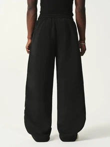 STYNVO Men's Drawstring Waist Pocket Casual Daily Travel Sweatpants - Black - View 2