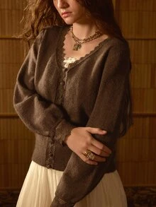 MOTF STUDIO Kardigan Rajut Wanita Model Santai dengan Leher V dan Motif Renda untuk Musim Gugur/Dingin - Mocha Brown - View 2
