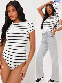 SHEIN BASICS 女款圓領條紋休閒日常短袖連身衣 - 黑與白 - 查看 3