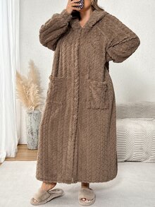 SHEIN CURVE+ Plus Size Women's Flannel Hooded Plush Robe, Thickened Winter Pajamas, Lined, Comfortable For Autumn - Brown - View 5