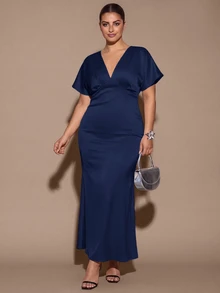 SHEIN BAE CURVE 大尺碼女款純色V領短袖修身優雅洋裝 - 藏蓝色 - 查看 7