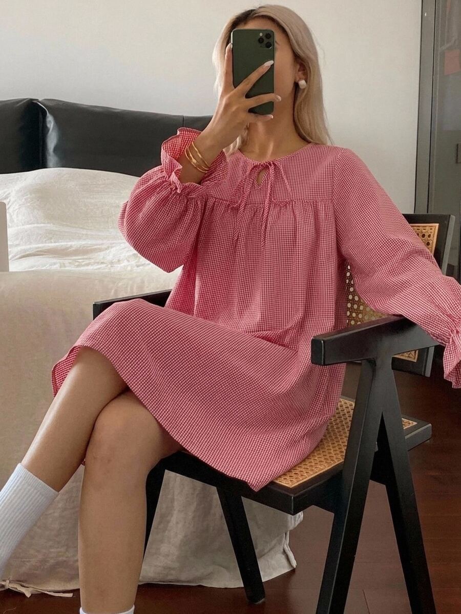 DAZY فستان نوم نسائي قصير بنقشة مربعات، مفتوح جزئياً من الأمام، فضفاض بأكمام طويلة - وردي - مشاهدة 1