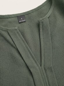 SHEIN LUNE 缺口領飾假門襟花瓣袖長袖襯衫 - 軍綠色 - 查看 8