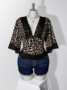 SHEIN ICON Women's Plus Size Leopard Print Contrast Lace V-Neck Fitted Top - Brown - View 3