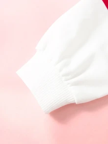 HELLO KITTY AND FRIENDS | SHEIN طقم سويت شيرت وبنطلون بطبعة كرتونية مع بطانية رأس للبنات الرضع - متعدد الألوان - مشاهدة 5
