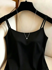 Resyla Plus Size Sexy French Lace Patchwork Asymmetrical Hem Cami Tank Top - Black - View 3