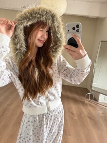 K-Vae Women's Korean Style Gentle Ditsy Floral Oversized Fur Collar Sweatshirt & Wide Leg Sweatpants Casual Versatile Set - Multicolor - View 6