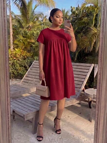 SHEIN Lady CURVE 大尺碼女款純色圓領短袖休閒洋裝 - 酒紅色 - 查看 5