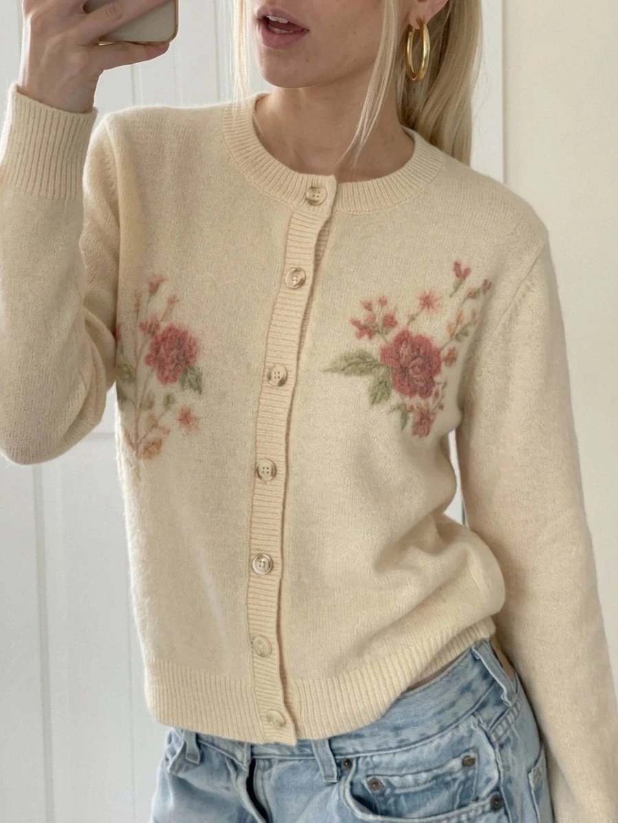 Strévra Women's Winter Beige Round Neck Button Cable Knit Long Sleeve Slim Fit Ribbed Cardigan - Beige - View 1