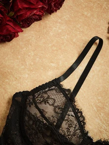 PinupPomp 1pc Women's Black Lace Eyelash Trim Sexy Bra, Lingerie For Girls - Black - View 4