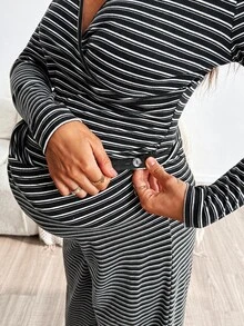 SHEIN 孕婦哺乳V領長袖上衣與長褲條紋兩件套 秋季 - 深灰色 - 查看 6