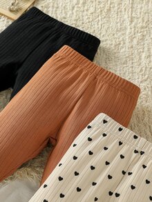 SHEIN 3件組新生女嬰秋冬新款褲裝套裝，黑色、棕色、杏色可選，愛心圖案，柔軟舒適面料，可愛休閒風，適合0-9個月寶寶日常穿著或戶外活動 - 彩色 - 查看 6