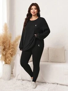 Comfylo Plus Size Women's Knight Graphic Long Sleeve Top And Pants Casual Daily Outfit Set - Black - View 3