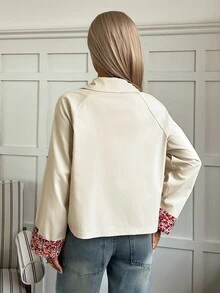 Livesso 女款休閒短版夾克，翻領設計，拉鍊開合，長袖，口袋裝飾，修身剪裁，杏色，秋冬款 - 杏色 - 查看 2