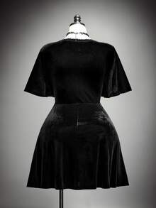SHEIN ICON Plus Size Y2K Vintage Velvet Gothic V-Neck Ruffle Sleeve A-Line Dress - Black - View 2