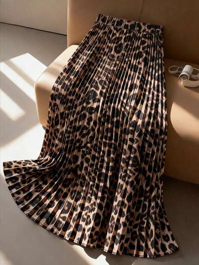GlowEve CURVE Rok Lipit Motif Leopard Ukuran Besar untuk Wanita, Pakaian Wanita Minimalis Kasual Retro yang Modis, Elegan, dan Personal.