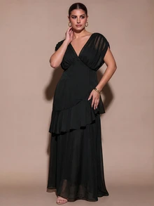 SHEIN BAE CURVE Gaun Pinggang Tinggi Kerah V Lengan Kelelawar dengan Keliman Asimetris - Hitam - View 3