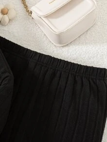 SHEIN Elladie kids 女童三件套，黑色刷毛厚羅紋長袖T恤與內層褲，搭配無領長款厚豹紋印花抓絨背心外層。背心附有同色布料繫帶，柔軟翻領設計，適合秋冬穿著 - 黑色 - 查看 8