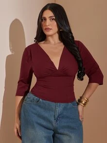 SHEIN BAE CURVE 大尺碼女款純色V領休閒日常T恤 - 酒紅色 - 查看 7