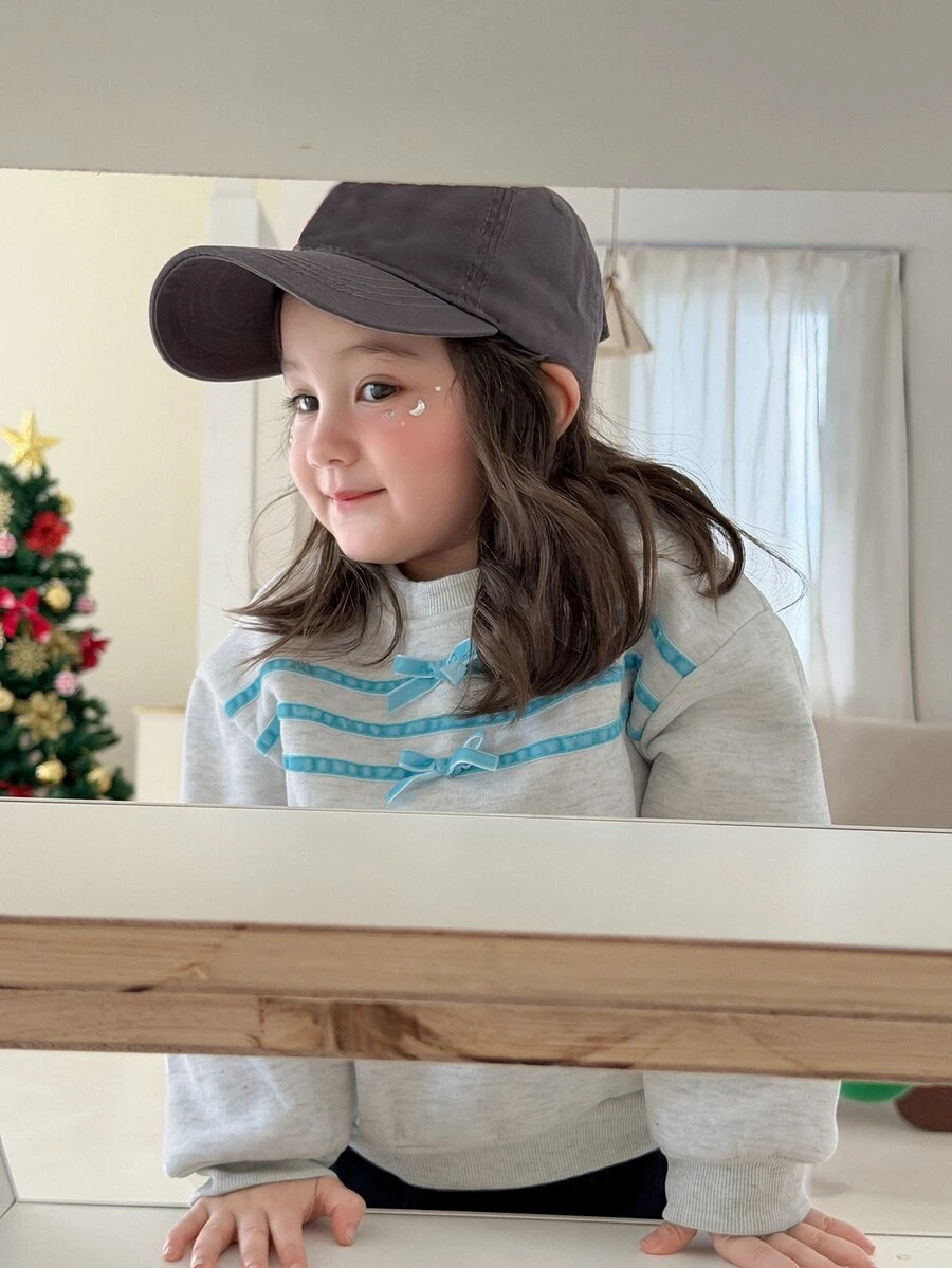 DAZY Infant/Toddler (Girl) Round Neck Long Sleeve Bow Korean Style Sweatshirt - Grey - View 1