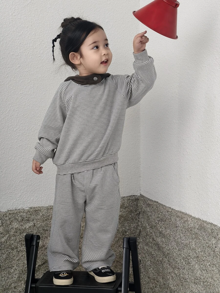 DAZY Infant/Toddler (Girl) Hooded Striped Long Sleeve Autumn/Winter Korean Style 2 Pieces Sweatshirt Set - Light Grey - View 1