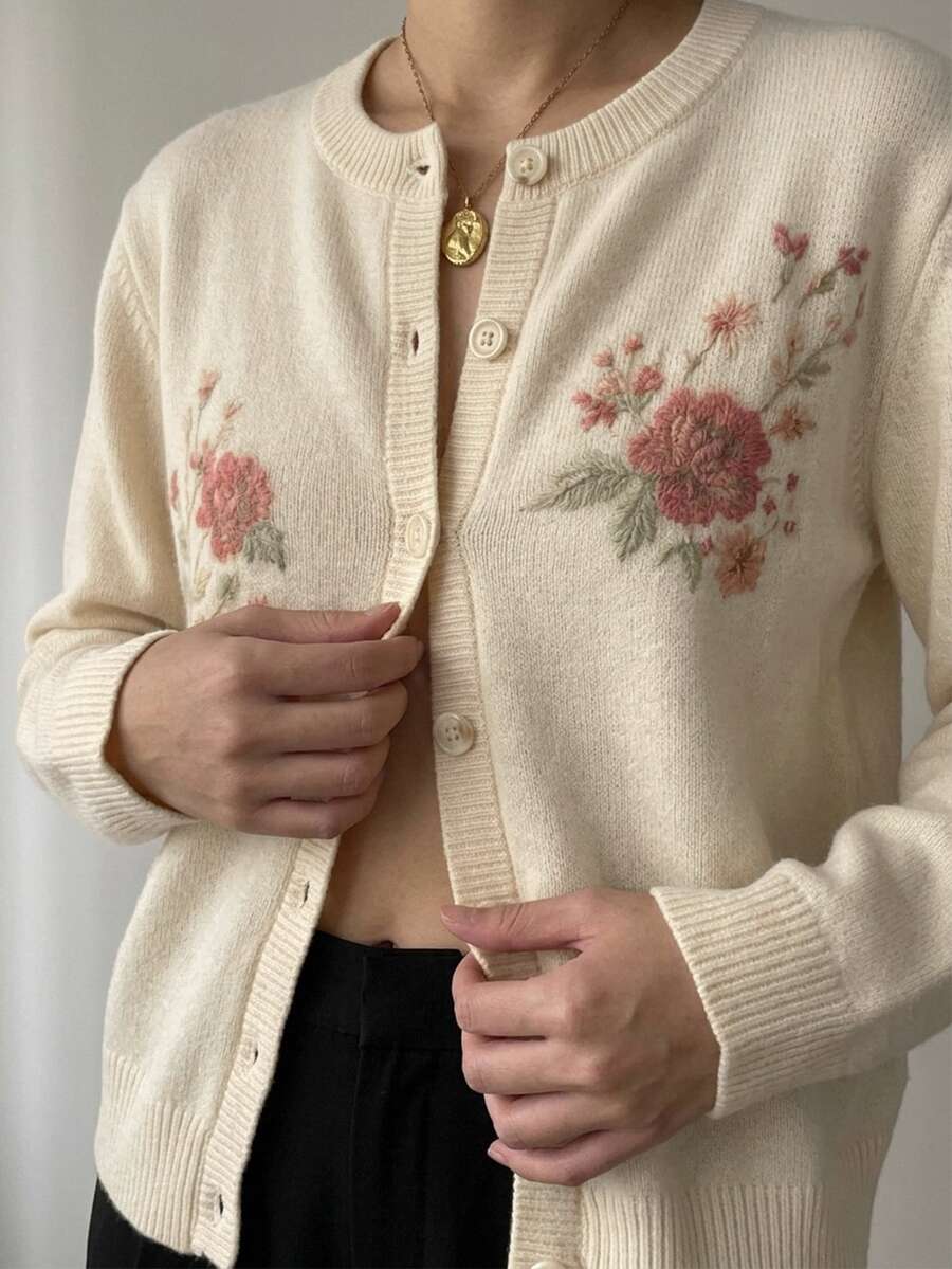 Strévra Women's Winter Beige Round Neck Button Cable Knit Long Sleeve Slim Fit Ribbed Cardigan - Beige - View 1