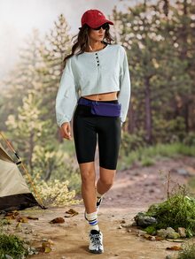 Exploreva Kaos Outdoor Wanita Warna Abu-abu Muda dengan Kerah Setengah Terbuka dan Potongan Pendek - Light Grey - View 6