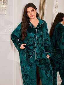 MuseNap CURVE طقم بيجامة نسائي مقاس كبير من المخمل الجاكار بنقشة زهور مع جيب رقعة وأزرار أمامية وأكمام طويلة - أخضر داكن - مشاهدة 5