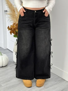 SHEIN CURVE+ Jeans Denim Wanita Plus Size Kasual untuk Harian dan Traveling dengan Saku dan Kancing - Hitam - View 4