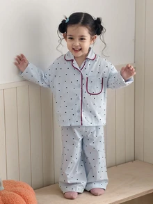 DAZY ملابس منزلية كاجوال بطراز كوري مع طباعة شاملة وياقة مطوية للرضع/الأطفال الصغار (البنات) - الأزرق - مشاهدة 1