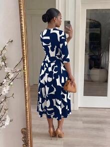 SHEIN Lady Plus Size Women's All-Over Print Pleated Casual Everyday Summer Dress - Navy Blue - View 2