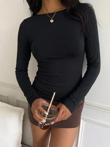 CovetEZ 休閒極簡黑色 95% 棉女款方領長袖 T 恤，秋冬百搭內搭層 - 黑色 - 查看 4
