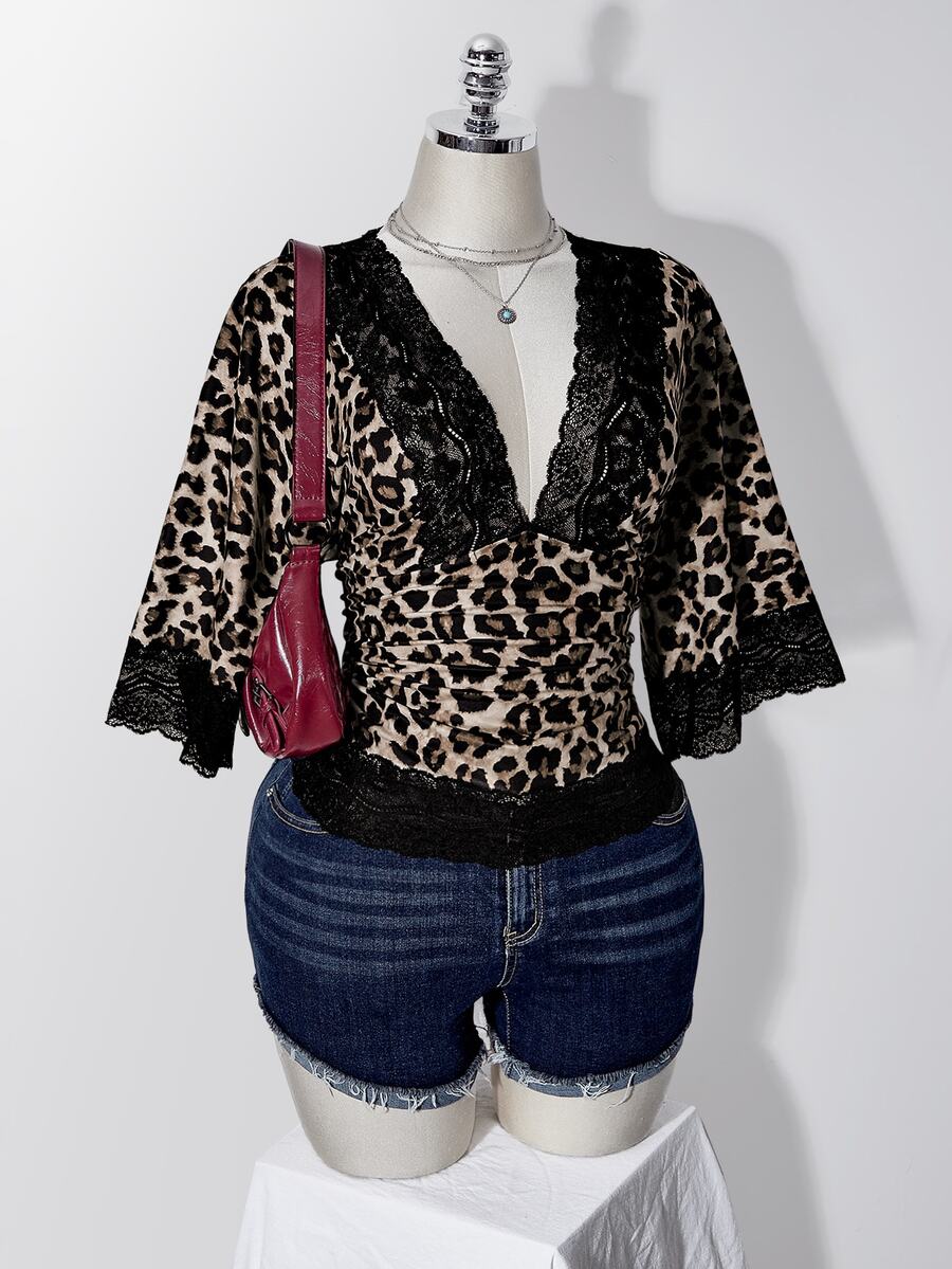 SHEIN ICON Women's Plus Size Leopard Print Contrast Lace V-Neck Fitted Top - Brown - View 1