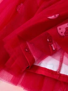 HELLO KITTY AND FRIENDS | SHEIN Gaun Bayi Perempuan Warna Polos Lengan Flutter Kerah Bulat Motif Kartun dengan Kelim Mesh - Merah - View 7