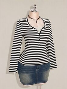 SHEIN ICON Women's Plus Size Autumn/Winter Contrast Lace Black & Gray Striped Fitted T-Shirt Fall - Black and White - View 5