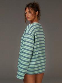 Athîral Women's Striped Pattern Round Neck Long Sleeve Top And Shorts Two Pieces Set - Green - View 2