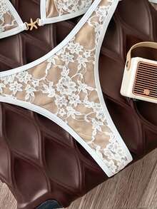 SHEIN Swim 女款春夏提花網紗掛脖式金屬裝飾高衩比基尼套裝，性感火辣泳衣 - 白色 - 查看 7