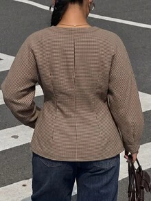 Muchica 大尺碼女款 V 領長袖千鳥格夾克，鈕扣裝飾與收腰設計 - 彩色 - 查看 2