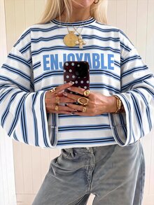 SHEIN EZwear 海外長袖清新草莓白奶油條紋T恤，秋季上衣，適合日常通勤、聚會、秋冬/夏季、聖誕節、新年、感恩節、派對、婚禮、海灘、畢業典禮、優雅、外出、約會、通勤、情人節、度假、Y2K、畢業典禮等場合 - 彩色 - 查看 1